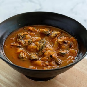 แกงคั่วสับปะรดหอยแมลงภู่